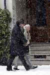 Amsterdam 2 maart 2005
Ronald Kolk met bontjas en vriend in de sneeuw