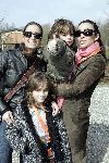 Biddinghuizen 25 januari 2005
Opening Walibi World.
Suzanne Kleeman en Monique Kleeman met kinderen