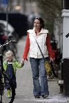 Amsterdam 24 maart 2005
Prinses Annette en  haar dochtertje Isabelle