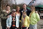 Biddinghuizen 25 januari 2005
Opening Walibi World.
Raymond v Barneveld met vrouw en kinderen