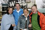 Biddingshuizen 25 maart 2005
opening Walibi World.
Rene v d Kerkhof met vrouw en kinderen