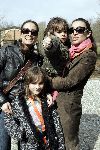 Biddinghuizen 25 januari 2005
Opening Walibi World.
Suzanne Kleeman en Monique Kleeman met kinderen