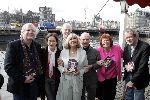 Amsterdam 14 maart 2005
Presentatie dvd de kleine waarheid in stationskoffiehuis.
Willeke Alberti met John Leddy, Jacques Commandeur Henk v Ulsen Riek Schagen en Hans Hoekman