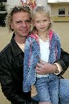 Biddingshuizen 25 maart 2005
opening Walibi World.
Wino Omtzigt en zijn dochter Romy
