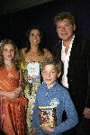 Amsterdam 15 februari 2006
Presentatie boek Heleen v Royen in club Rain.
Ton v Royen met Heleen en kinderen