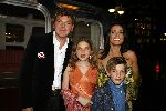 Amsterdam 15 februari 2006
Presentatie boek Heleen v Rooyen in club Rain.
Heleen met haar man Ton en hun kinderen