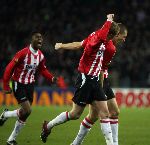 Eindhoven, 22 Maart 2006, 1/2 finale Gatorade Cup Seizoen 2005/2006 PSV-AZ, eindstand
Timmy Simons, de maker van het eerste doelpunt