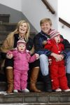 Lech 11 februari 2007
Maxima Prins Willem Alexander Amalia Alexia Koningin Beatrix Prins Constantijn Prinses Laurentien met Prinses Eloise Prins Claus Cazimir en Eleonore op vakatie in Lech.