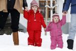 Lech 11 februari 2007
Maxima Prins Willem Alexander Amalia Alexia Koningin Beatrix Prins Constantijn Prinses Laurentien met Prinses Eloise Prins Claus Cazimir en Eleonore op vakatie in Lech.