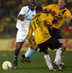 Breda, 28 Februari 2007
NAC-PSV, eindstand 3-0 Wedstrijd KNVB-beker 1/4 finale Seizoen 2006/2007
Arouna Kone in duel met Rob Penders