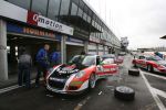 Zandvoort 16 Maart 2007
Het verwisselen van een band op het autocircuit van Zandvoort
Autoracerij