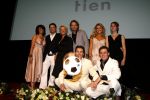Amsterdam 5 maart 2007
Presentatie nieuwe talpa serie Voetbalvrouwen in Tuschinski.  Leontine Borsato Nicolette v Dam Lone v Roosendaal Sophie v Oers Bas Muijs Barry Atsma Viktor Low en Mike Weerts.