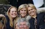 Eindhoven, 18 Maart 2007
Bij de wedstrijd PSV-AJAX met een eindstand van 1-5 
Bartina Koeman met haar dochter Debbie Koeman en vriendin Ingeborg Smulders