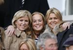 Eindhoven, 18 Maart 2007
Bij de wedstrijd PSV-AJAX met een eindstand van 1-5 
Bartina Koeman met haar dochter Debbie Koeman en vriendin Ingeborg Smulders