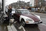 Amsterdam 14 februari 2007
Thierry Duval vraagt Belinda Meuldijk ten huwelijk. Belinda komt aanrijden met een Citroen Snoek.