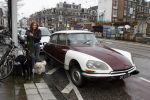 Amsterdam 14 februari 2007
Thierry Duval vraagt Belinda Meuldijk ten huwelijk. Belinda komt aanrijden met een Citroen Snoek.