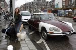Amsterdam 14 februari 2007
Thierry Duval vraagt Belinda Meuldijk ten huwelijk. Belinda komt aanrijden met een Citroen Snoek.