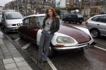 Amsterdam 14 februari 2007
Thierry Duval vraagt Belinda Meuldijk ten huwelijk. Belinda komt aanrijden met een Citroen Snoek.