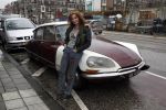 Amsterdam 14 februari 2007
Thierry Duval vraagt Belinda Meuldijk ten huwelijk. Belinda komt aanrijden met een Citroen Snoek.