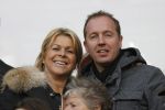 Eindhoven, 18 Maart 2007
Bij de wedstrijd PSV-AJAX met een eindstand van 1-5 op de tribune Bartina Koeman ( vrouw van PSV-trainer Ronald Koeman ) en andere deelnemer van het programma: 