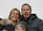 Eindhoven, 18 Maart 2007
Bij de wedstrijd PSV-AJAX met een eindstand van 1-5 op de tribune Bartina Koeman ( vrouw van PSV-trainer Ronald Koeman ) en andere deelnemer van het programma: 