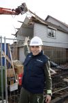 Volendam 17 februari 2007
Jan Smit is bij de sloop van het huis dat hj gekocht heeft. Op deze plek wordt xijn nieuwe huis gebouwd.