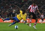 Eindhoven, 3 Maart 2007 Kompetitiewedstrijd PSV-RKC eindstand 2-0 Seizoen 2006/2007
Jefferson Farfan in duel met Anthony Obodai