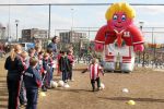 Eindhoven 22 Maart 2006 Uefacup bij vv DBS op bezoek. 
Training jeugdvoetbal