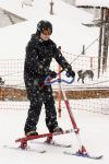 Fiss 26 februari 2007
Ruud Gullit en Marco Borsato op speciale ski's. Trikke skki. De Trikke skki is in america een enorme rage en Marco en Ruud probeerden hem uit.