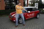 Hilversum 1 maart 2007
Menno Kohler krijgt  zijn mini cooper.