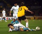 Breda, 28 Februari 2007
NAC-PSV, eindstand 3-0 Wedstrijd KNVB-beker 1/4 finale Seizoen 2006/2007
Mika Vayrynen wordt onderuit gehaald door Ronnie Stam