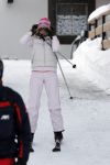 Zurs 27 februari 2007
Rene Froger en natasja op wintersport met hun zoons Diedier en maxim.