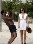 Curacao 6 januari 2006
Patrick Kluivert met Rossana Lima op het strand.