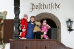 Lech 11 februari 2007
Maxima Prins Willem Alexander Amalia Alexia Koningin Beatrix Prins Constantijn Prinses Laurentien met Prinses Eloise Prins Claus Cazimir en Eleonore op vakatie in Lech.