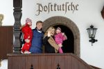 Lech 11 februari 2007
Maxima Prins Willem Alexander Amalia Alexia Koningin Beatrix Prins Constantijn Prinses Laurentien met Prinses Eloise Prins Claus Cazimir en Eleonore op vakatie in Lech.
