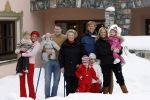Lech 11 februari 2007
Maxima Prins Willem Alexander Amalia Alexia Koningin Beatrix Prins Constantijn Prinses Laurentien met Prinses Eloise Prins Claus Cazimir en Eleonore op vakatie in Lech.