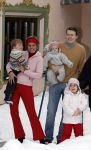 Lech 11 februari 2007
Maxima Prins Willem Alexander Amalia Alexia Koningin Beatrix Prins Constantijn Prinses Laurentien met Prinses Eloise Prins Claus Cazimir en Eleonore op vakatie in Lech.