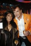 Hilversum 23 februari 2007
Presentatie  cd Gerard Joling . De moeder van Gerard reikt de cd uit op schaatsen. Rachel Hazes en  Gerard