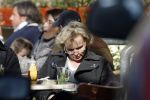 Amsterdam 11 maart 2007
Renee Soutendijk met haar man Ted Lensen op terras.