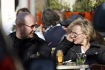 Amsterdam 11 maart 2007
Renee Soutendijk met haar man Ted Lensen op terras.
