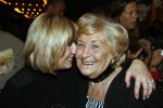 Amsterdam 6 februari 2007
Willeke Alberti tijdens laatste show in Carre. Willeke krijgt hoge onderscheiding van de stad Amsterdam. Willeke met moeder Ria Alberti