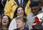 Eindhoven, 18 Maart 2007
Bij de wedstrijd PSV-AJAX met een eindstand van 1-5 op de tribune de vriendin van Patrick Kluivert, Rosanna Lima met haar moeder en de vader van Patrick, Kenneth Kluivert.