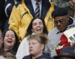 Eindhoven, 18 Maart 2007
Bij de wedstrijd PSV-AJAX met een eindstand van 1-5 op de tribune de vriendin van Patrick Kluivert, Rosanna Lima met haar moeder  en de vader van Patrick, Kenneth Kluivert