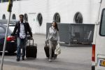 Schiphol 23 maart 2007
Patrick Kluivert en zijn zwangere vriendin Rossana Lima op schiphol .