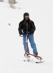 Fiss 26 februari 2007
Ruud Gullit en Marco Borsato op speciale ski's. Trikke skki. De Trikke skki is in america een enorme rage en Marco en Ruud probeerden hem uit.