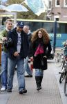 Amsterdam 16 maart 2007
Shakira met haar broer bij het van Gogh museum in Amsterdam.