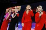 Amsterdam 19 februari 2007
Andre v Duin viert zijn 60e verjaardag in het american hotel. Heel bekend nederland was aanwezig. Joop v d Ende Willeke Alberti Hennie Huisman Rene Froger Simone Kleinsma Corrie v Gorp en Joke Bruijs bij opnames X factor