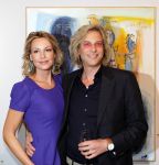 Amsterdam, 3 Maart 2010
Adam Curry en Mickey Hoogendijk nij Christie's Veilinghuis bij de schilderijen van haar stiefvader Roelof Frankot
Foto Peter Smulders BV