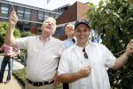 Hilversum 30 juni 2009
Feestje bij de Tros ivm record aantal leden van ruim 450.000. Frans Bauer met Andre v Duin
Peter Smuldrs bv