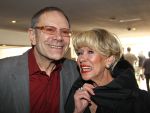 Oud Loosdrecht, 11 Maart 2010
Receptie t.g.v. 50 jaar artiest zijn van Anneke Gronloh
Anneke Gronloh met Rob de Nijs
Foto Peter Smulders BV